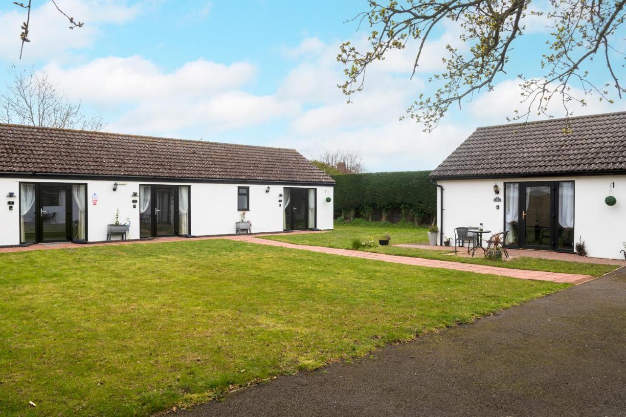 Number 6 - Lytton Tree Lodge, Reydon, Southwold المظهر الخارجي الصورة